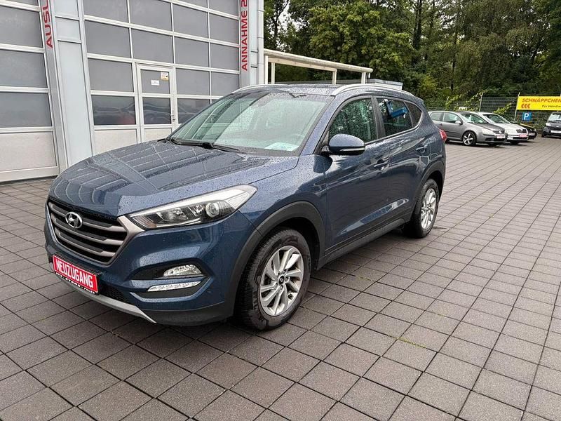 Blau Gebraucht 2017 Hyundai Tucson Advantage SUV | 16.990 € (Fairer Preis) - Bild 1/4