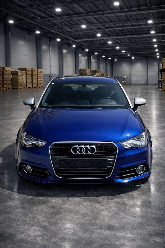 Gebraucht Audi A1 Ambition 122 PS (89 kW) 2011 Blau Kleinwagen