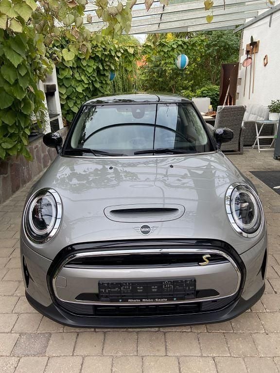 Grau Gebraucht 2025 Mini Cooper SE Classic Kleinwagen | 21.500 € (Fairer Preis) - Bild 1/4