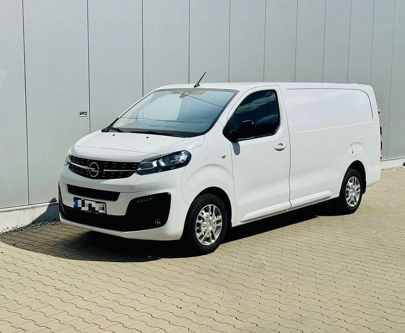 Weiß Gebraucht 2023 Opel Vivaro Edition Van | 18.800 € (Superpreis) - Bild 1/4