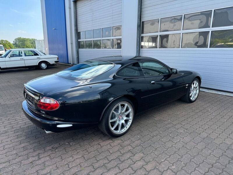 Gebraucht Jaguar XKR 363 PS (266 kW) 2002 Schwarz Coupé