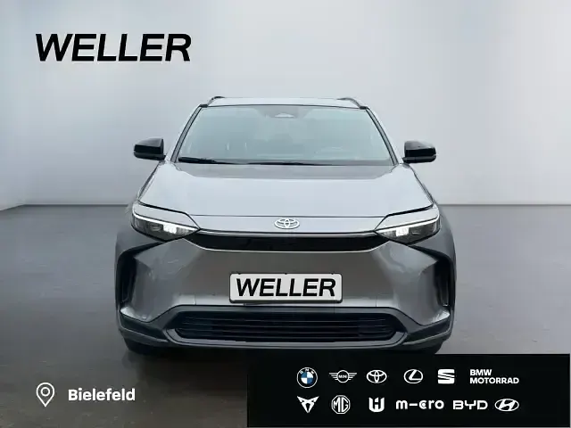 Gebraucht Toyota bZ4X 150 kW (204 PS) 2023 Grau SUV