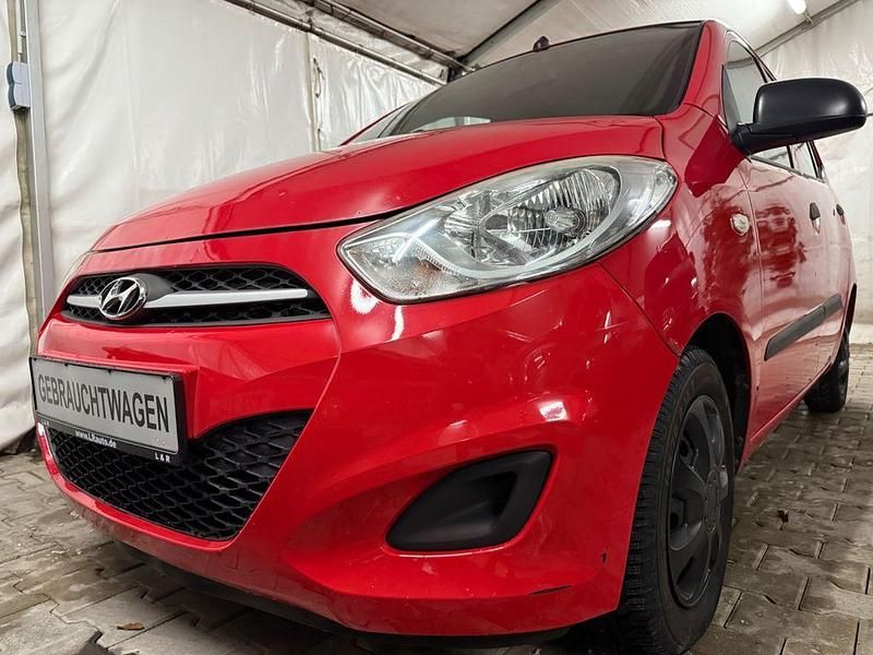 Rot Gebraucht 2013 Hyundai i10 Edition Kleinwagen | 1.399 € (Superpreis) - Bild 1/4