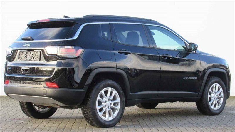 Gebraucht Jeep Compass Limited 190 PS (139 kW) 2022 Schwarz / solidblack / uni SUV