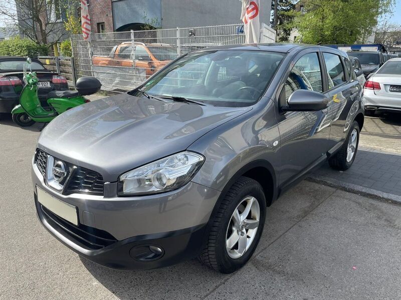 Grau Gebraucht 2013 Nissan Qashqai Acenta SUV | 8.999 € (Fairer Preis) - Bild 1/4