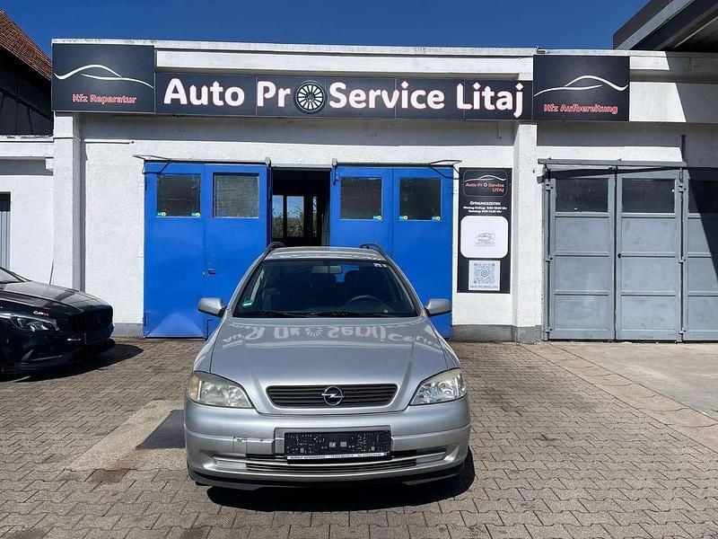 Silber Gebraucht 2000 Opel Astra Classic Edition Kombi | 1.490 € - Bild 1/4