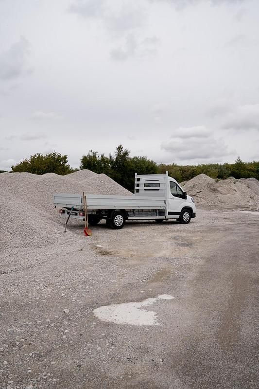 Neu Maxus eDeliver 9 150 kW (204 PS) 2025 Weiss / warm white Van