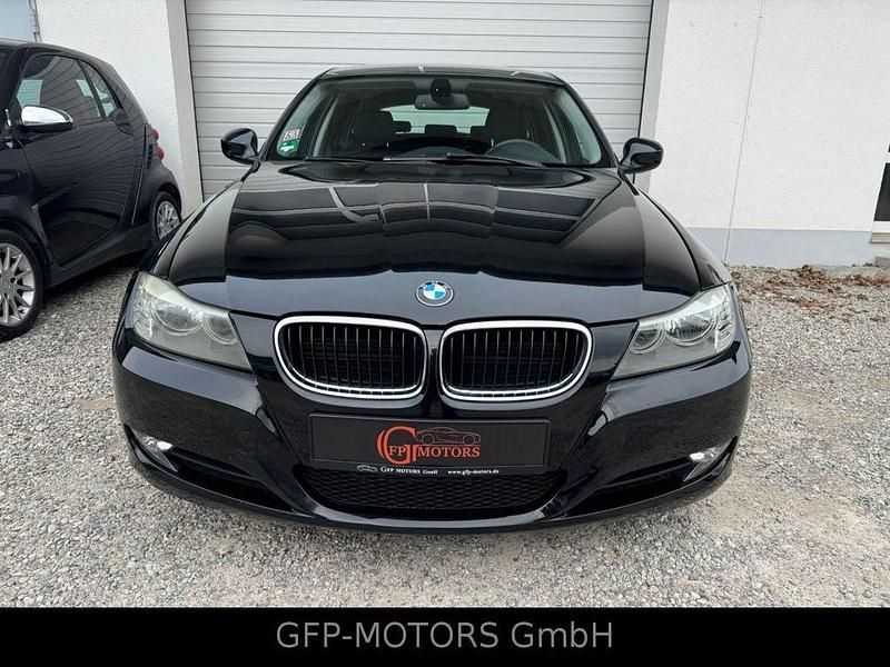 Gebraucht BMW 320 Efficient Dynamics 163 PS (119 kW) 2011 Schwarz Kombi