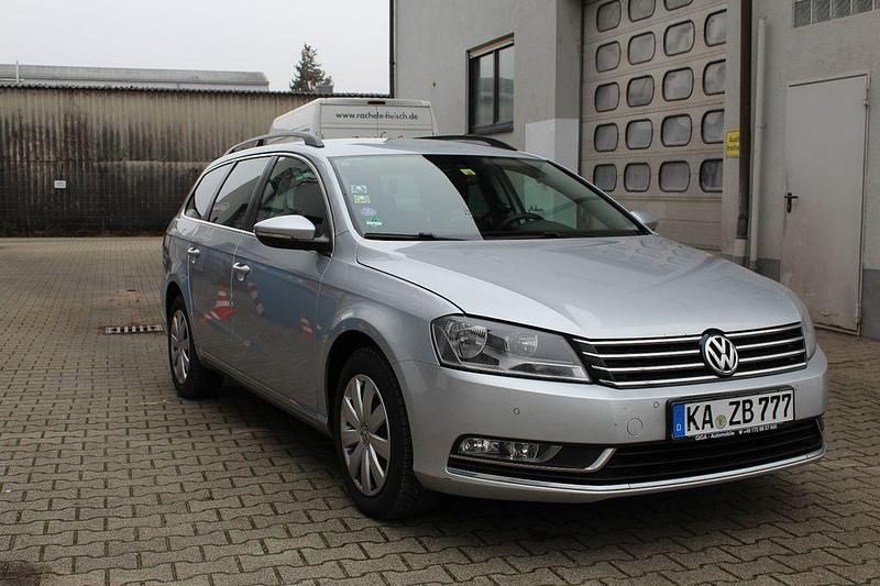 Gebraucht VW Passat Comfortline 150 PS (110 kW) 2014 Silber Kombi