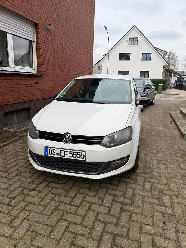 Gebraucht VW Polo 70 PS (51 kW) 2011 Weiß Kleinwagen