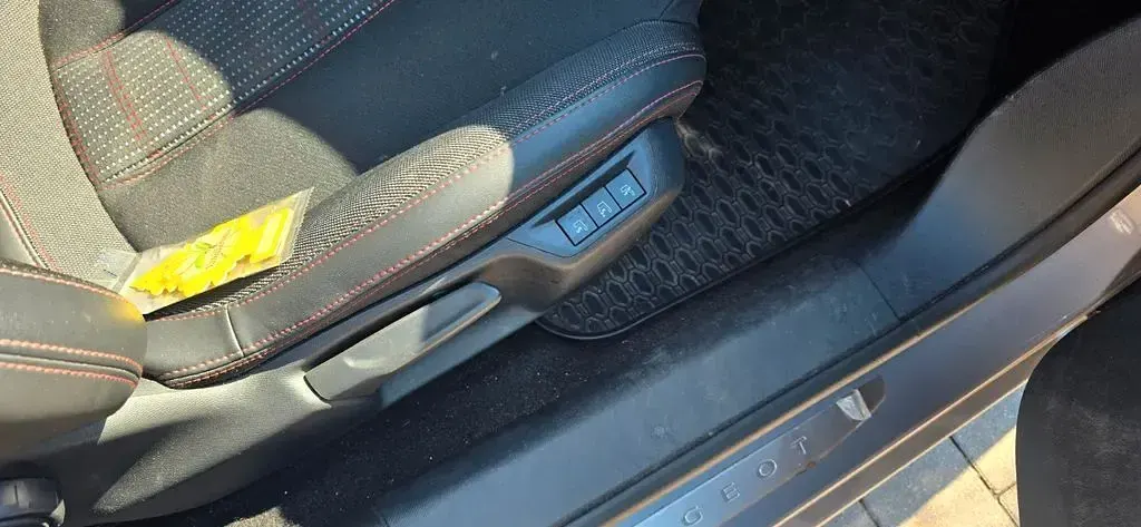 Gebraucht Peugeot 308 GT 131 PS (96 kW) 2019 Silber Kombi