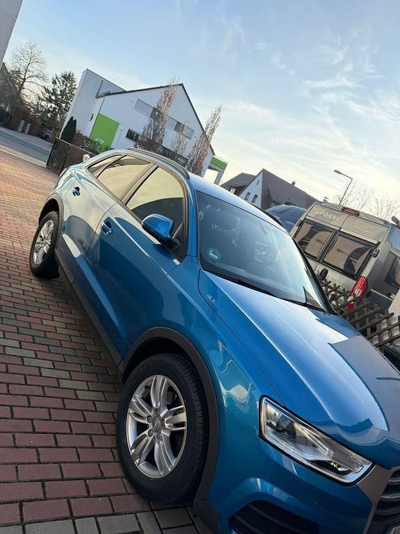 Gebraucht Audi Q3 Sport 120 PS (88 kW) 2017 Blau SUV
