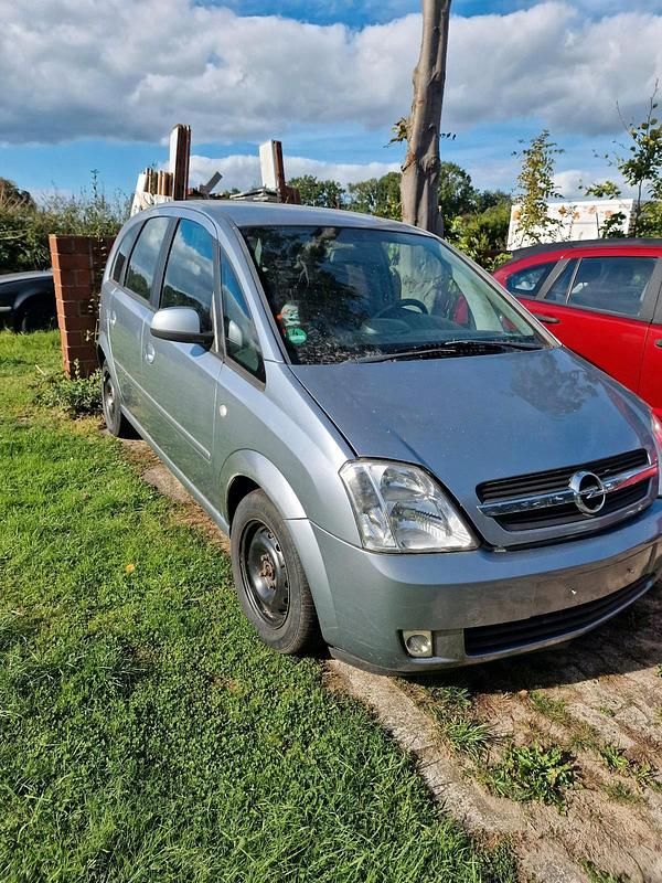 Grau Gebraucht 2004 Opel Meriva Van / Kleinbus | 350 € (Superpreis) - Bild 1/4
