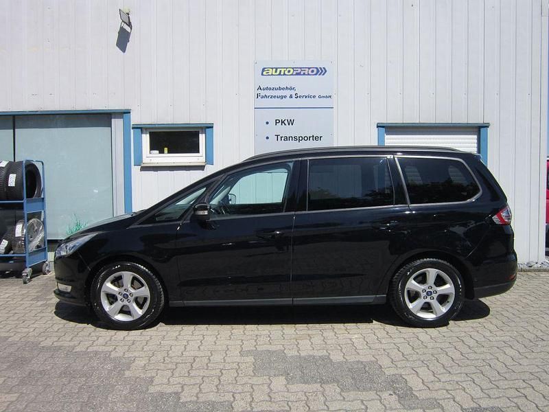 Iridiumschwarz metallic Gebraucht 2016 Ford Galaxy Business Edition Van / Kleinbus | 13.900 € (Superpreis) - Bild 1/4