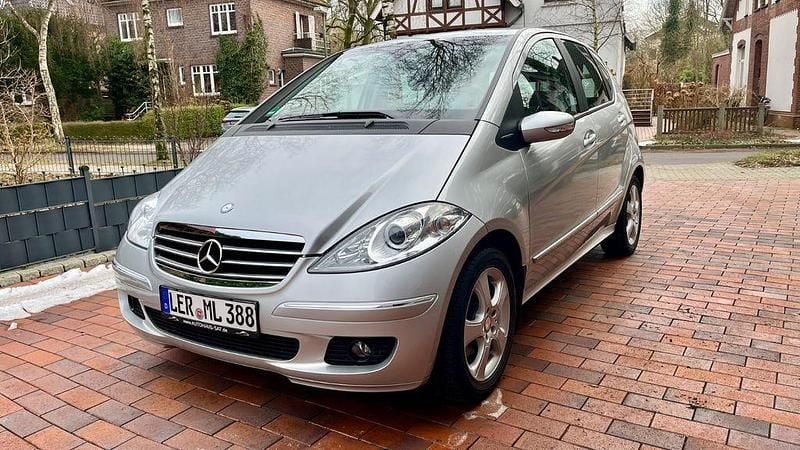 Gebraucht Mercedes A150 Avantgarde 95 PS (69 kW) 2007 Silber Van / Kleinbus