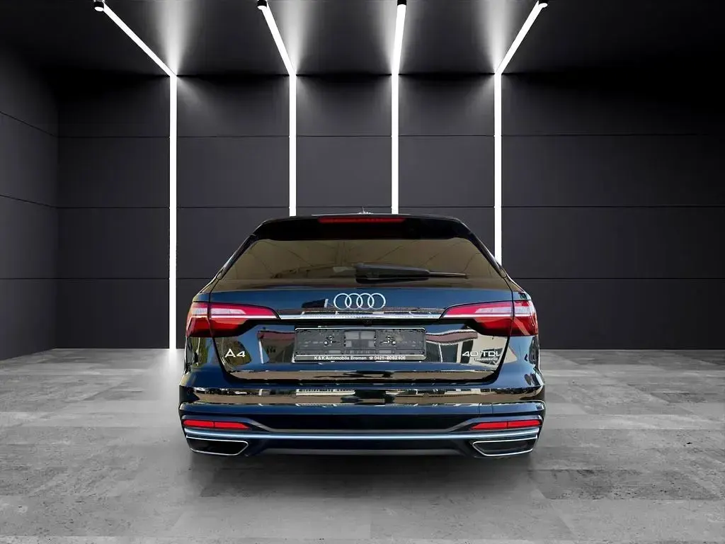 Gebraucht Audi A4 Advanced 204 PS (150 kW) 2023 Mythosschwarz metallic Kombi