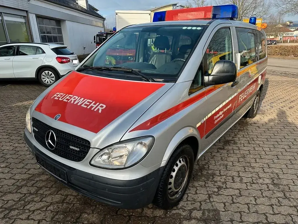 Gebraucht Mercedes Vito 150 PS (110 kW) 2008 Silber Van