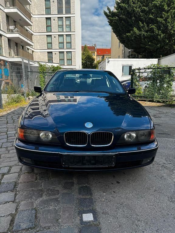 Blau Gebraucht 1997 BMW 528 Limousine | 3.900 € (Superpreis) - Bild 1/4