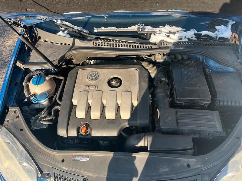 Gebraucht VW Golf V 144 PS (105 kW) 2003 Blau Kleinwagen