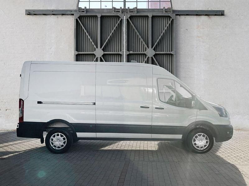 Gebraucht Ford E-Transit Trend 197 kW (269 PS) 2022 Weiß Van