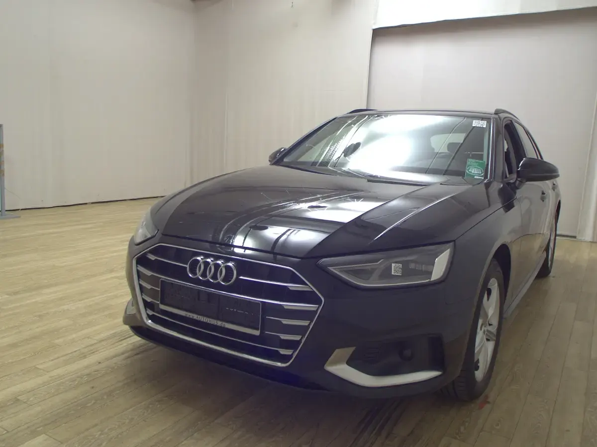 Second-hand Audi A4 Advanced 163 CP (119 kW) 2020 Negru Break