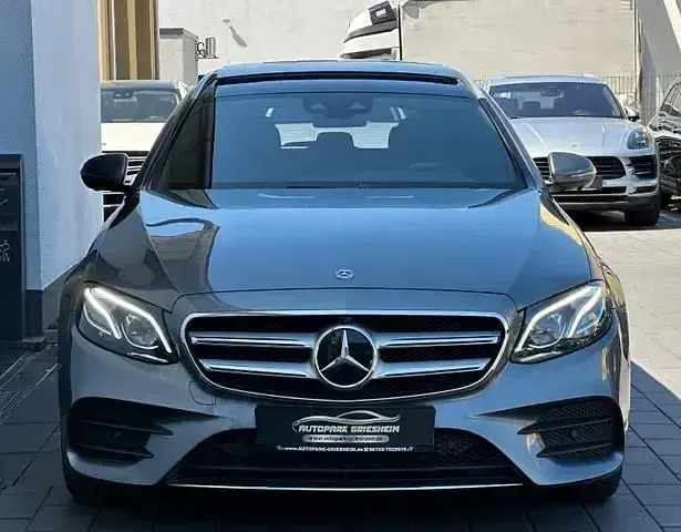 Gebraucht Mercedes E450 AMG line 367 PS (269 kW) 2020 Selenitgrau Kombi