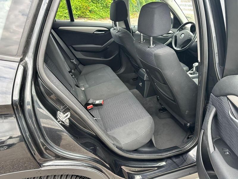 Second-hand BMW X1 143 CP (105 kW) 2014 Negru SUV