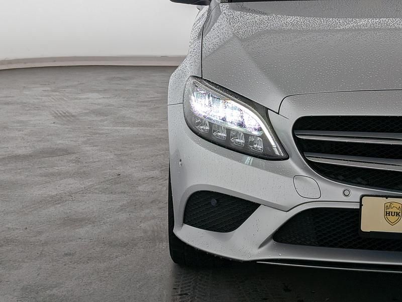 Gebraucht Mercedes C220 Avantgarde 194 PS (142 kW) 2019 Iridiumsilber Limousine