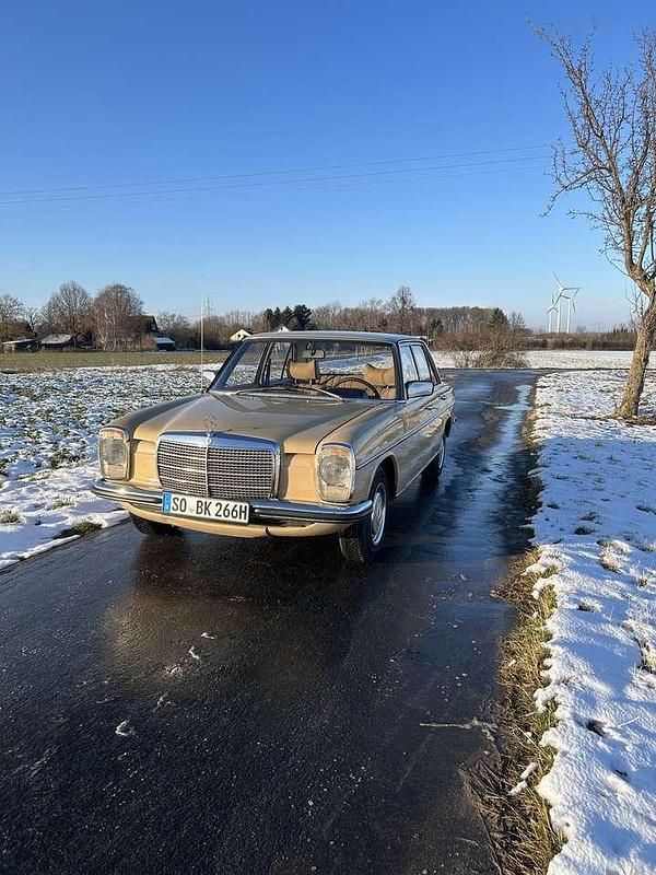Gebraucht Mercedes W114 95 PS (69 kW) 1974 Beige Limousine