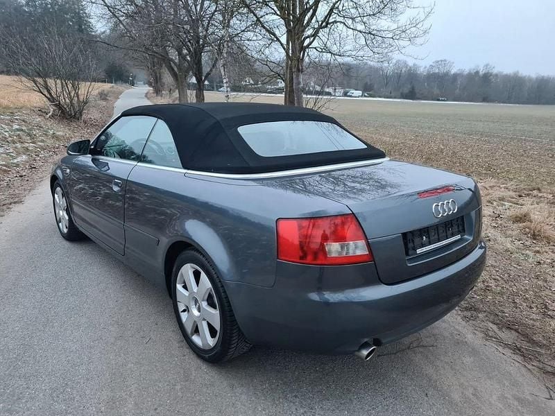 Gebraucht Audi A4 Cabriolet 163 PS (119 kW) 2004 Grau Cabrio