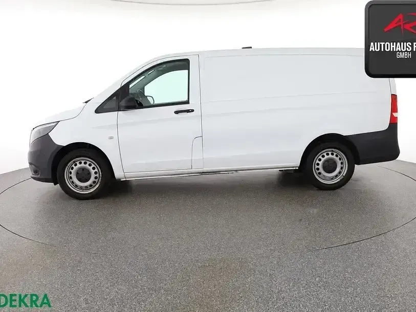 Gebraucht Mercedes Vito 163 PS (119 kW) 2021 Arktikweiss Van