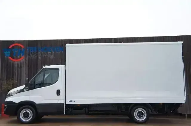 Second-hand Iveco Daily 156 CP (114 kW) 2018 Alb
