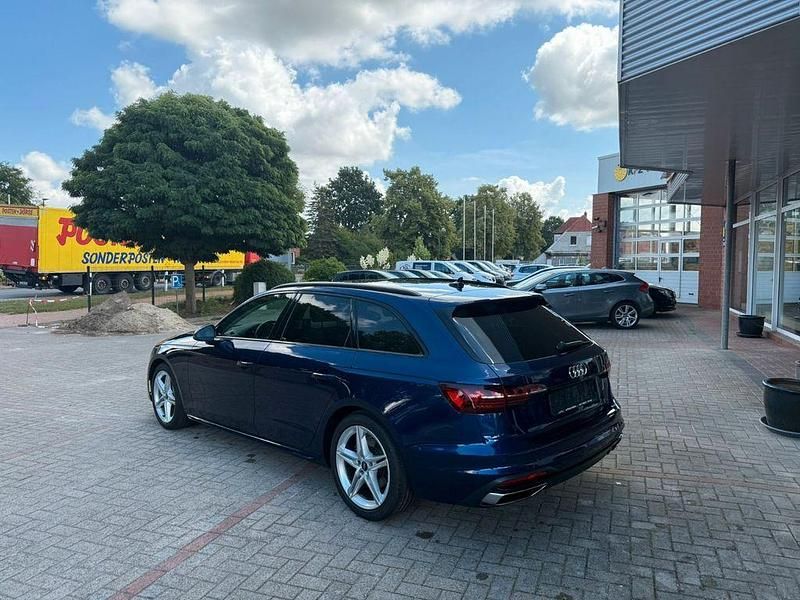 Gebraucht Audi A4 Advanced Plus 204 PS (150 kW) 2022 Blau Kombi