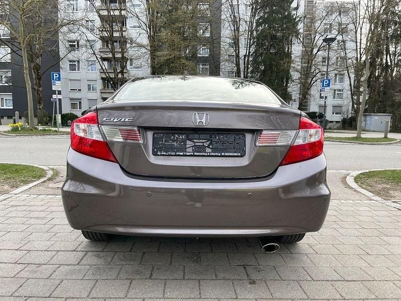 Gebraucht Honda Civic Executive 141 PS (103 kW) 2015 Grau Limousine