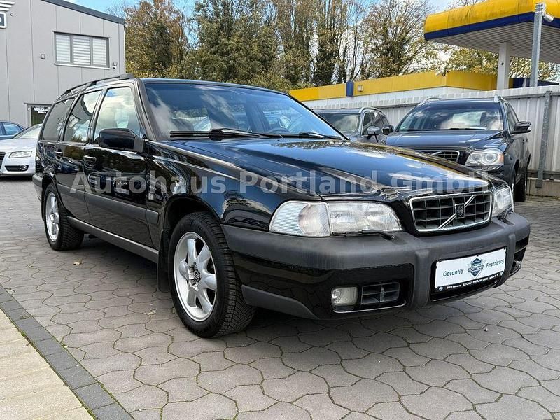 Gebraucht Volvo XC70 193 PS (141 kW) 1998 Schwarz Limousine