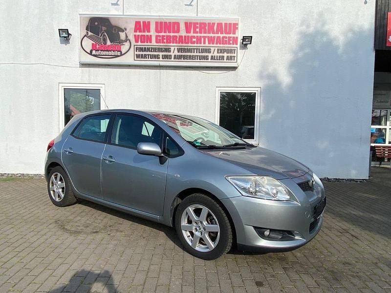 Gebraucht Toyota Auris Team 97 PS (71 kW) 2008 Grau Limousine