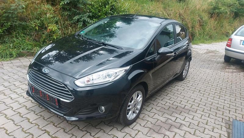 Schwarz Gebraucht 2015 Ford Fiesta Kleinwagen | 4.500 € (Superpreis) - Bild 1/4