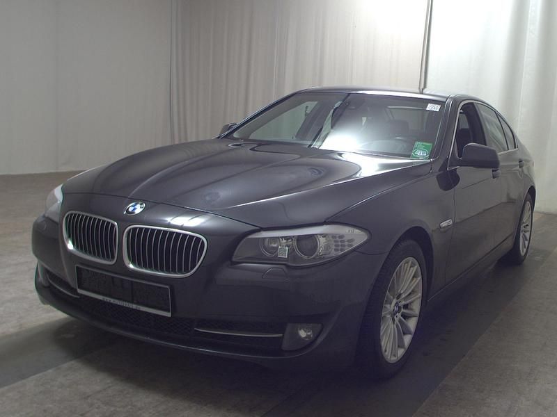 Gebraucht BMW 535 299 PS (219 kW) 2011 Grau Limousine