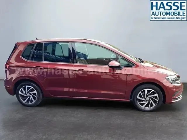 Gebraucht VW Golf Sportsvan Join 131 PS (96 kW) 2018 Andere farbe metallic Van / Kleinbus