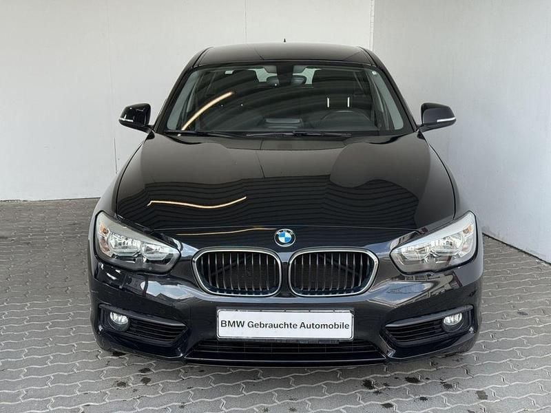 Schwarz Gebraucht 2018 BMW 120 Advantage Kleinwagen | 18.444 € (Fairer Preis) - Bild 1/4