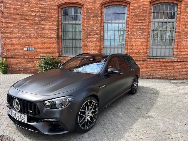 Schwarz Gebraucht 2023 Mercedes E63S AMG AMG Limousine | 116.699 € (Fairer Preis) - Bild 1/4