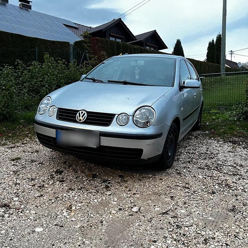 Silber Gebraucht 2003 VW Polo Kleinwagen | 900 € (Guter Preis) - Bild 1/4
