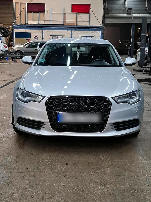 Grau Gebraucht 2011 Audi A6 Limousine | 8.999 € (Superpreis) - Bild 1/4