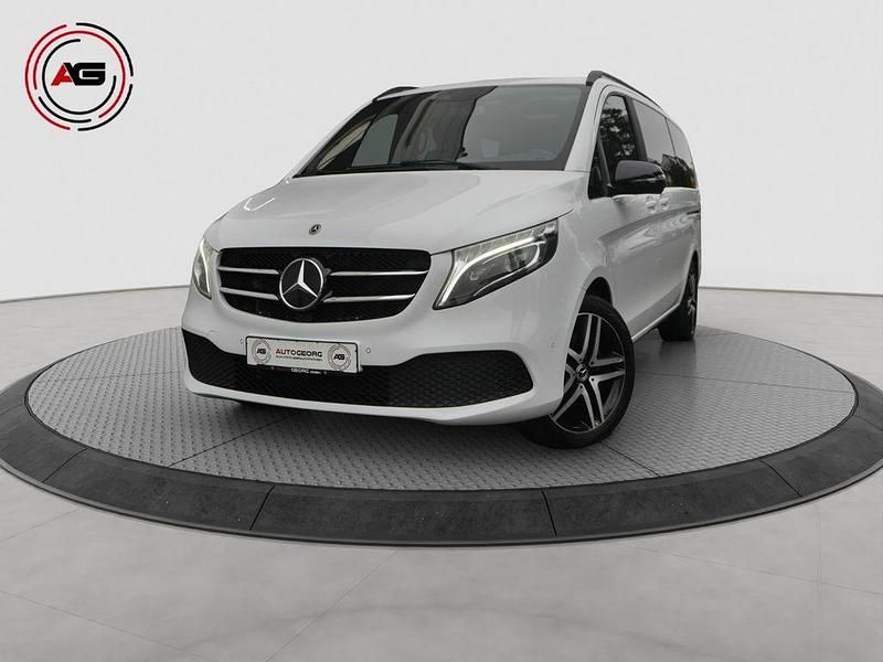 Weiß Gebraucht 2021 Mercedes V250 Edition Van / Kleinbus | 43.980 € (Guter Preis) - Bild 1/4