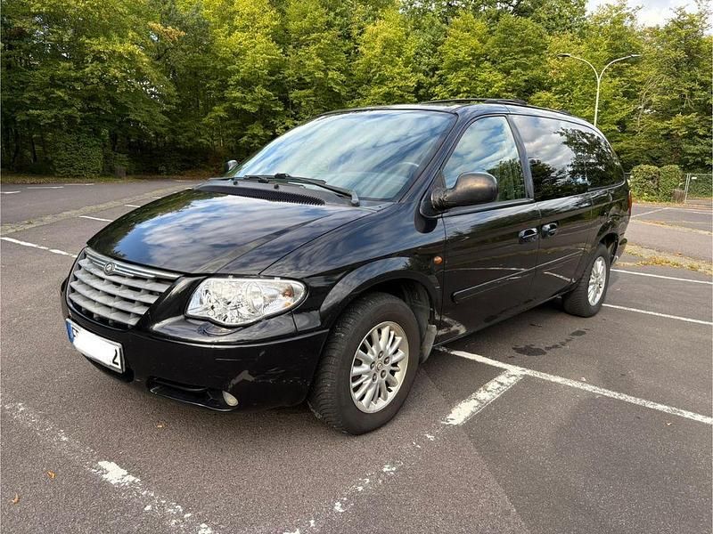 Schwarz Gebraucht 2005 Chrysler Grand Voyager Van / Kleinbus | 2.800 € (Fairer Preis) - Bild 1/4