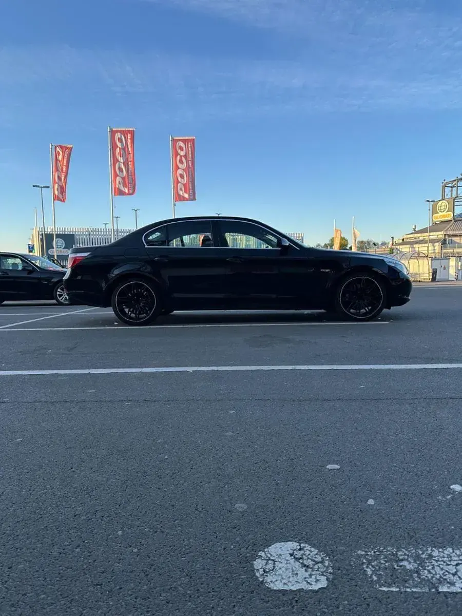 Brugt BMW 525 218 HK (160 kW) 2006 Sort Sedan