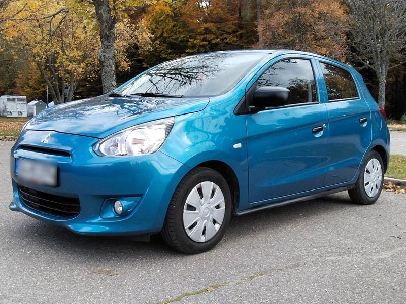 Blau Gebraucht 2015 Mitsubishi Space Star Plus Kleinwagen | 4.549 € (Fairer Preis) - Bild 1/4