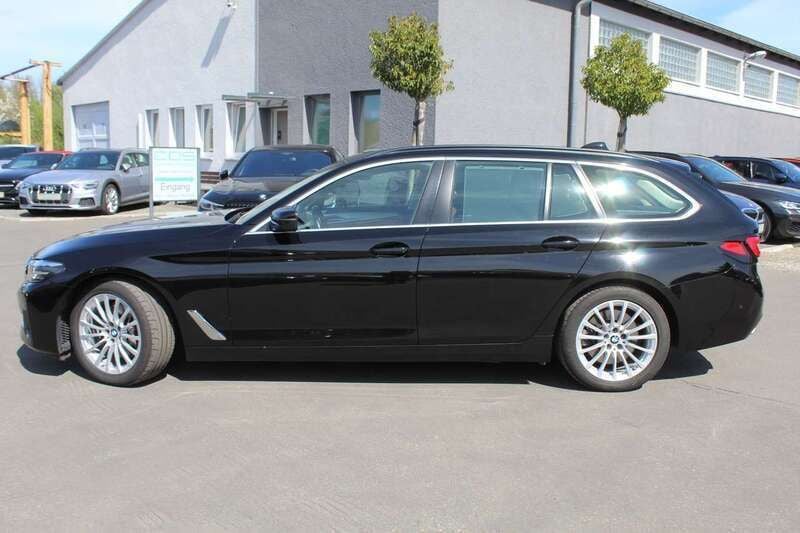 Schwarz ii Gebraucht 2020 BMW 530 Kombi | 30.980 € (Guter Preis) - Bild 1/4
