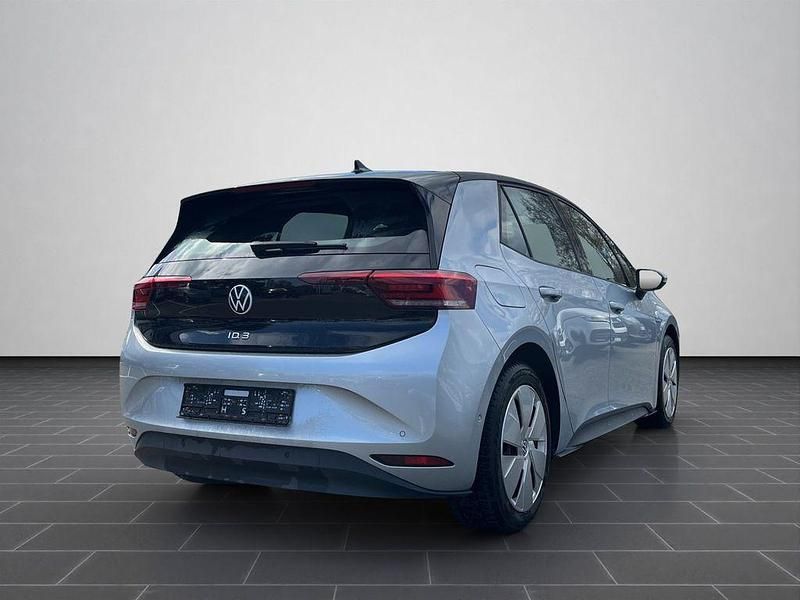 Gebraucht VW ID.3 Pro Performance 150 kW (204 PS) 2023 Scale silver metallic schwarz (metallic) Kleinwagen