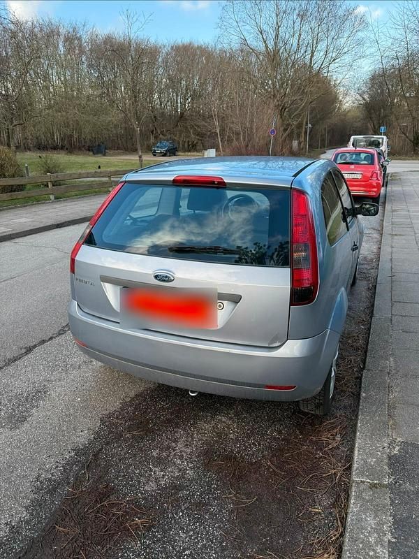 Gebraucht Ford Fiesta 60 PS (44 kW) 2005 Blau Kleinwagen
